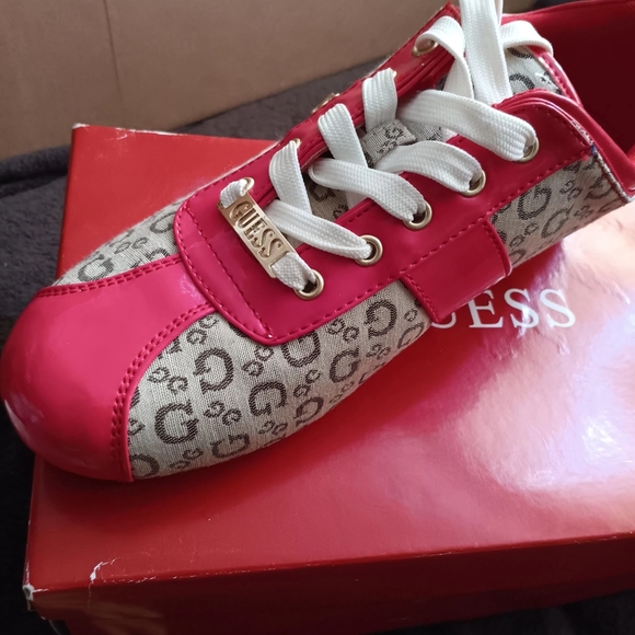 GUESS SHERRILL WOMEN SNEAKERS - Picture 4 of 14